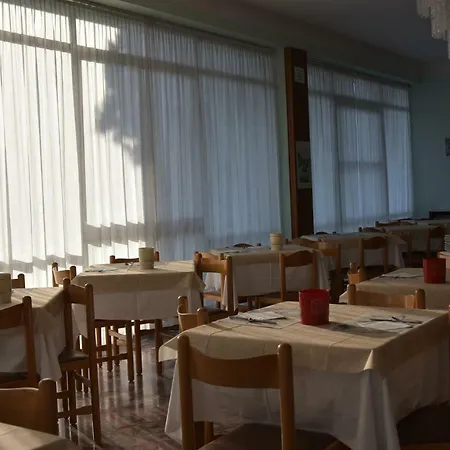 Отель Goya